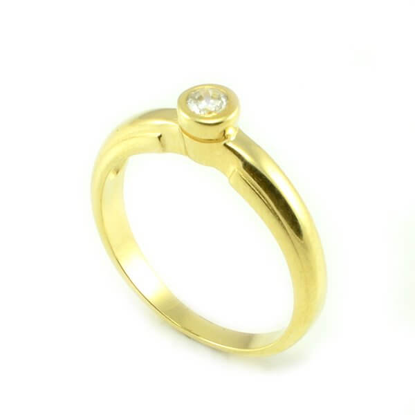 Zásnubný prsteň zo žltého zlata Liliana